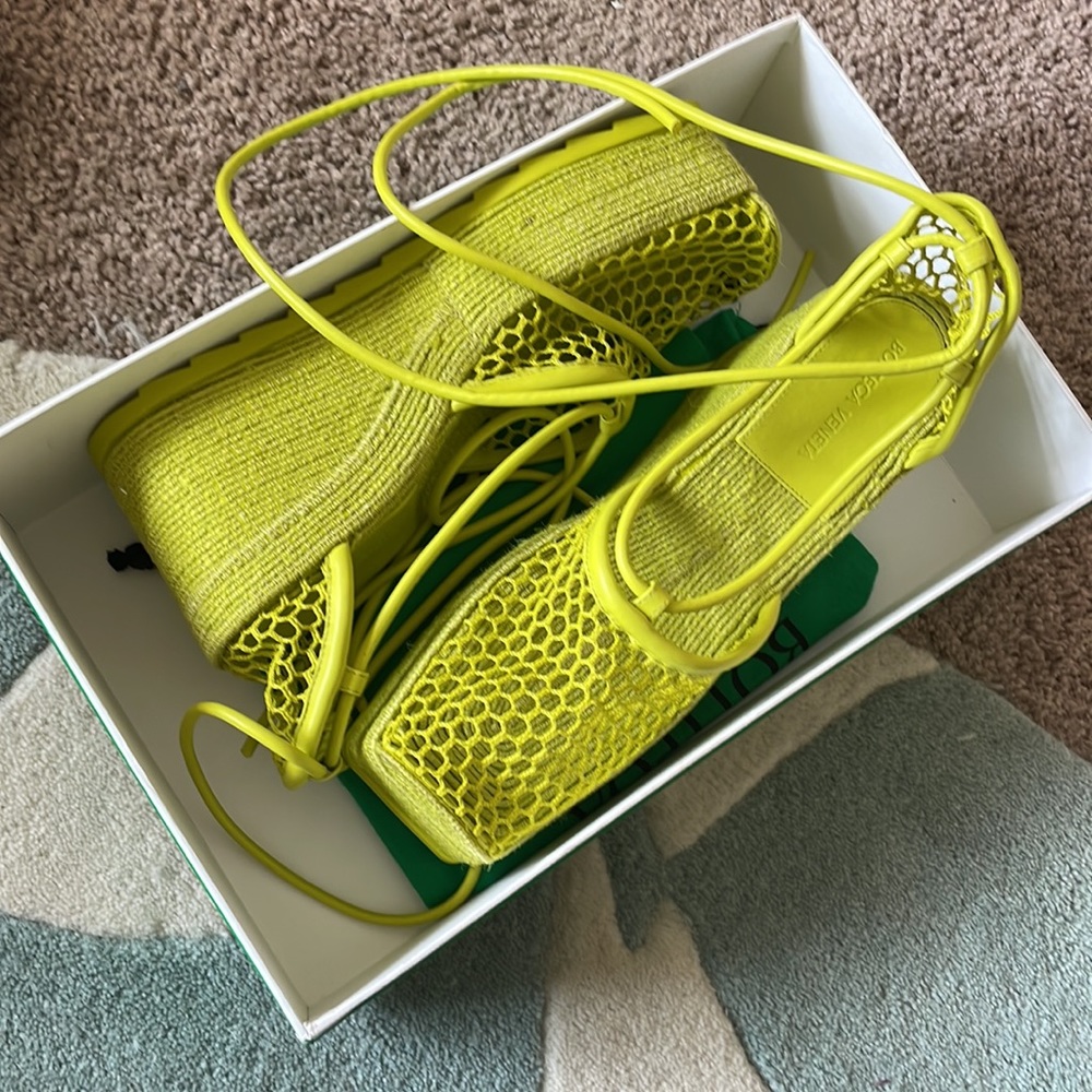 NWT SOLD OUT Bottega Veneta Stretch Lace Up Espadrilles 40